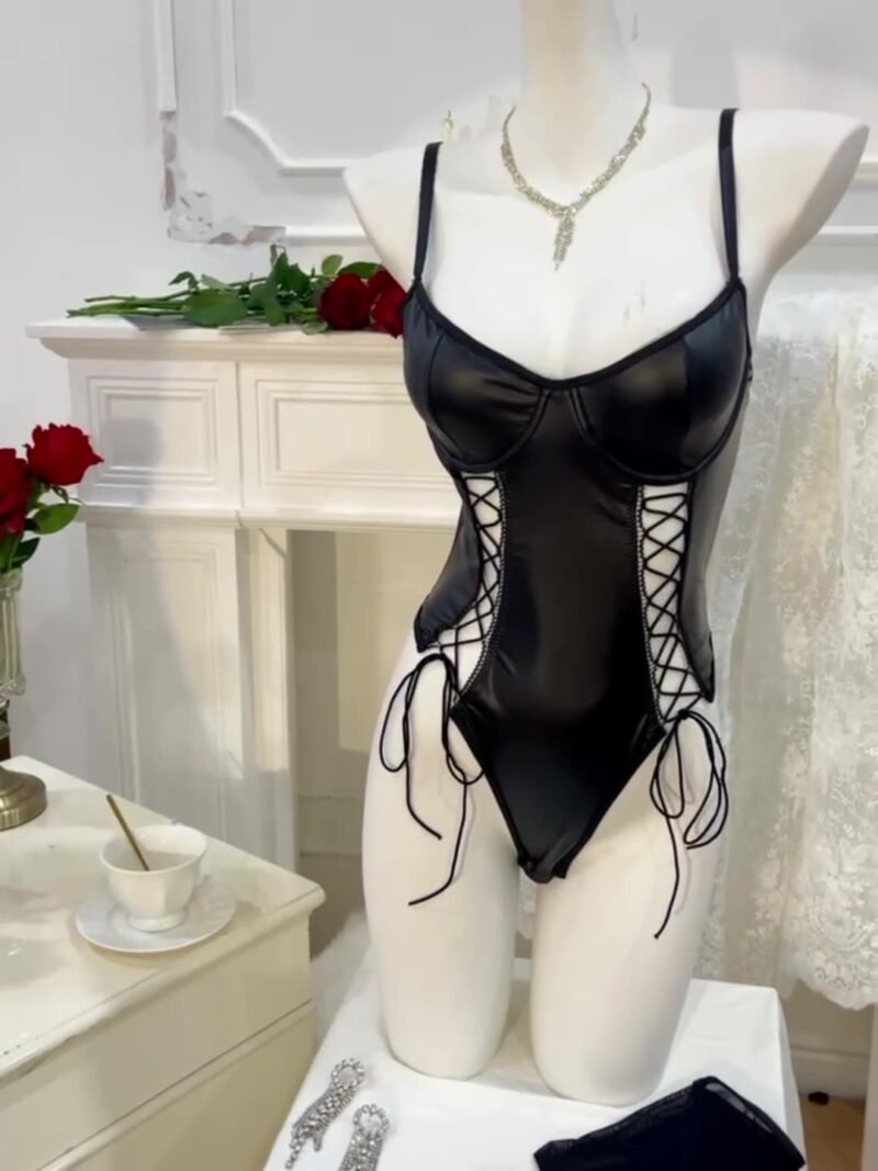 7104 European and American Sexy One-piece Leather Lace-up Temptation With Cuff Sleeve Sex Suit